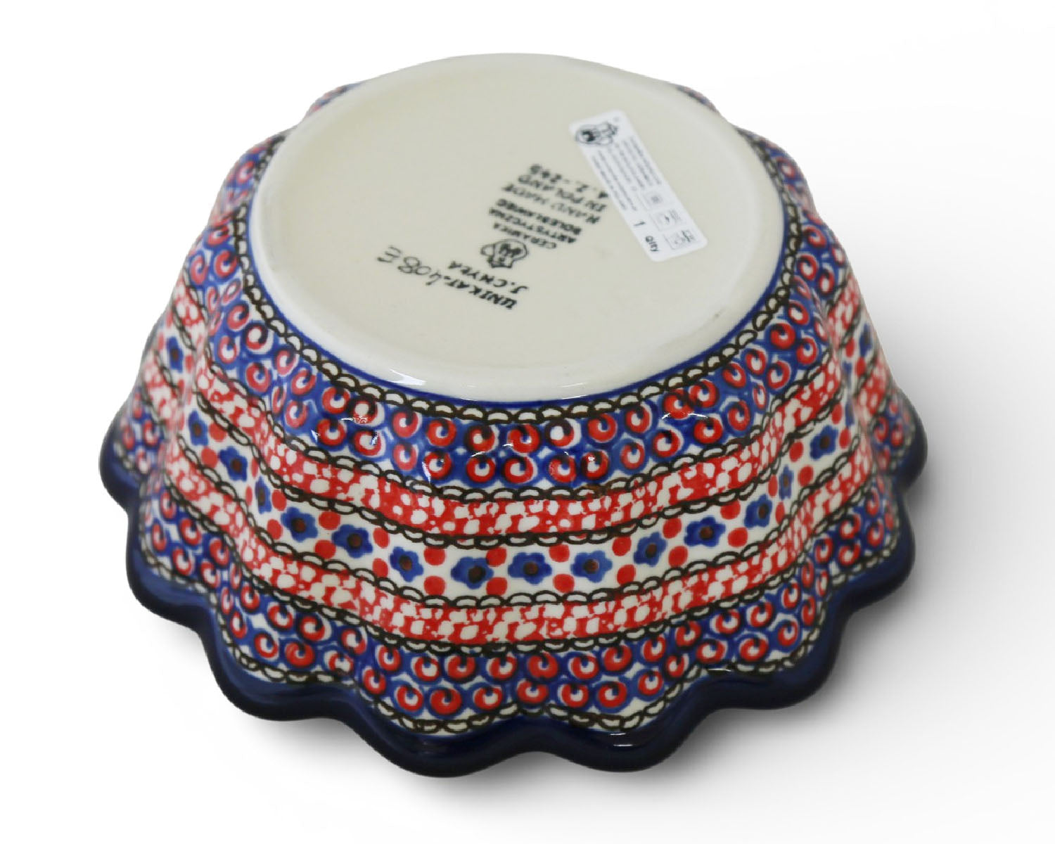 Large 7.5" Unikat Scalloped Bowl