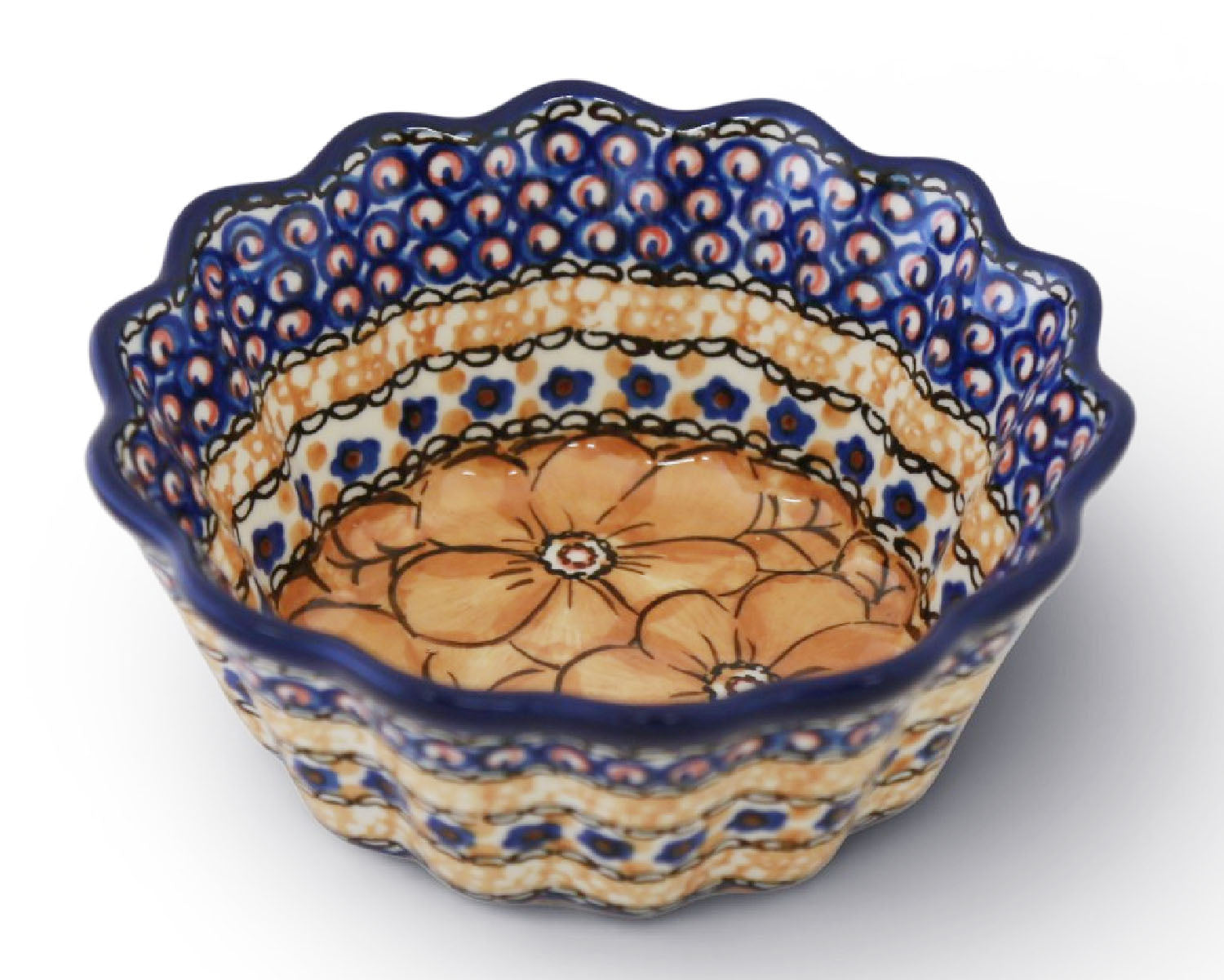 Medium 5.75" Unikat Scalloped Bowl