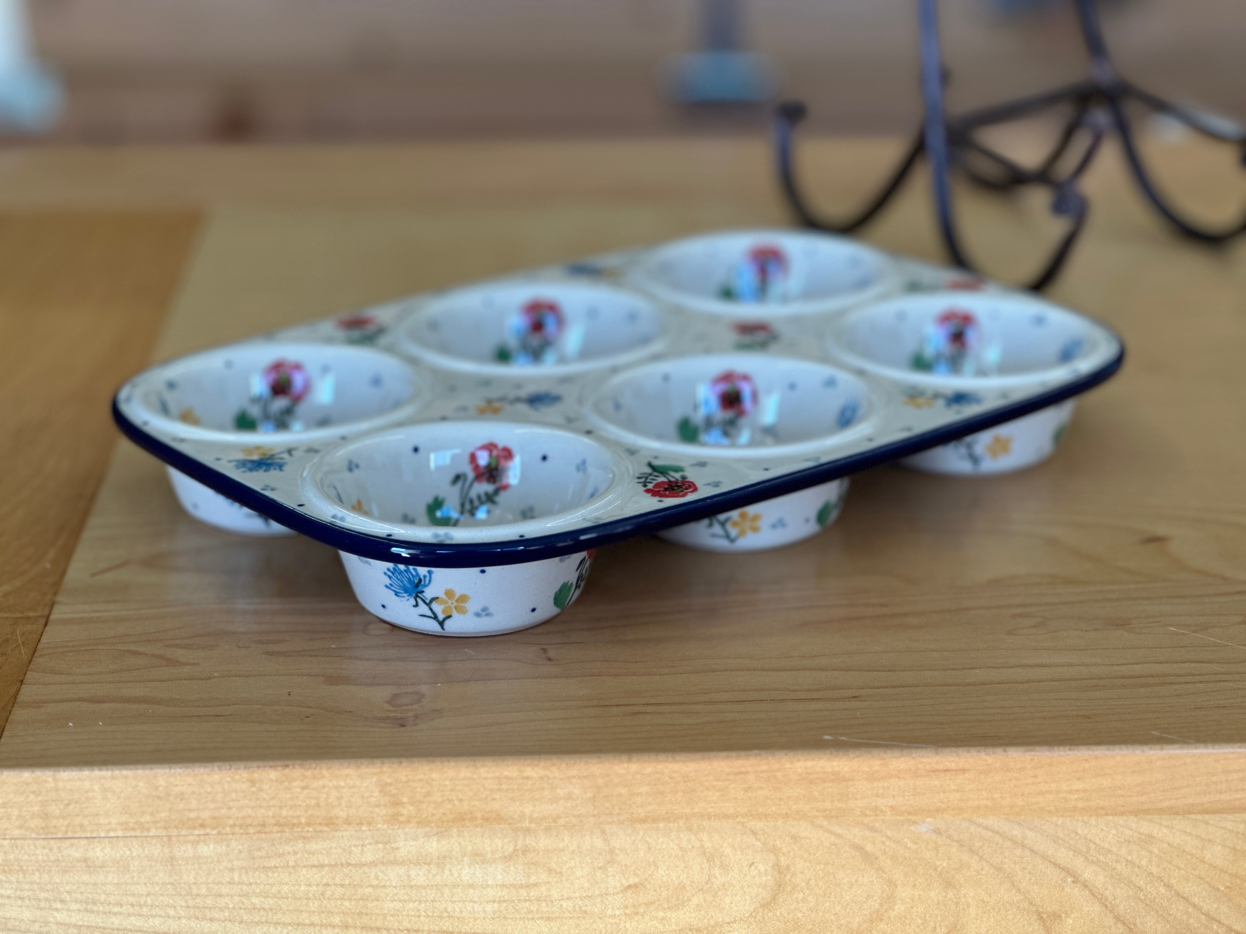 CLEARANCE Muffin Pan