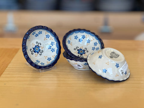 CLEARANCE Small Ruffled Tart Dish