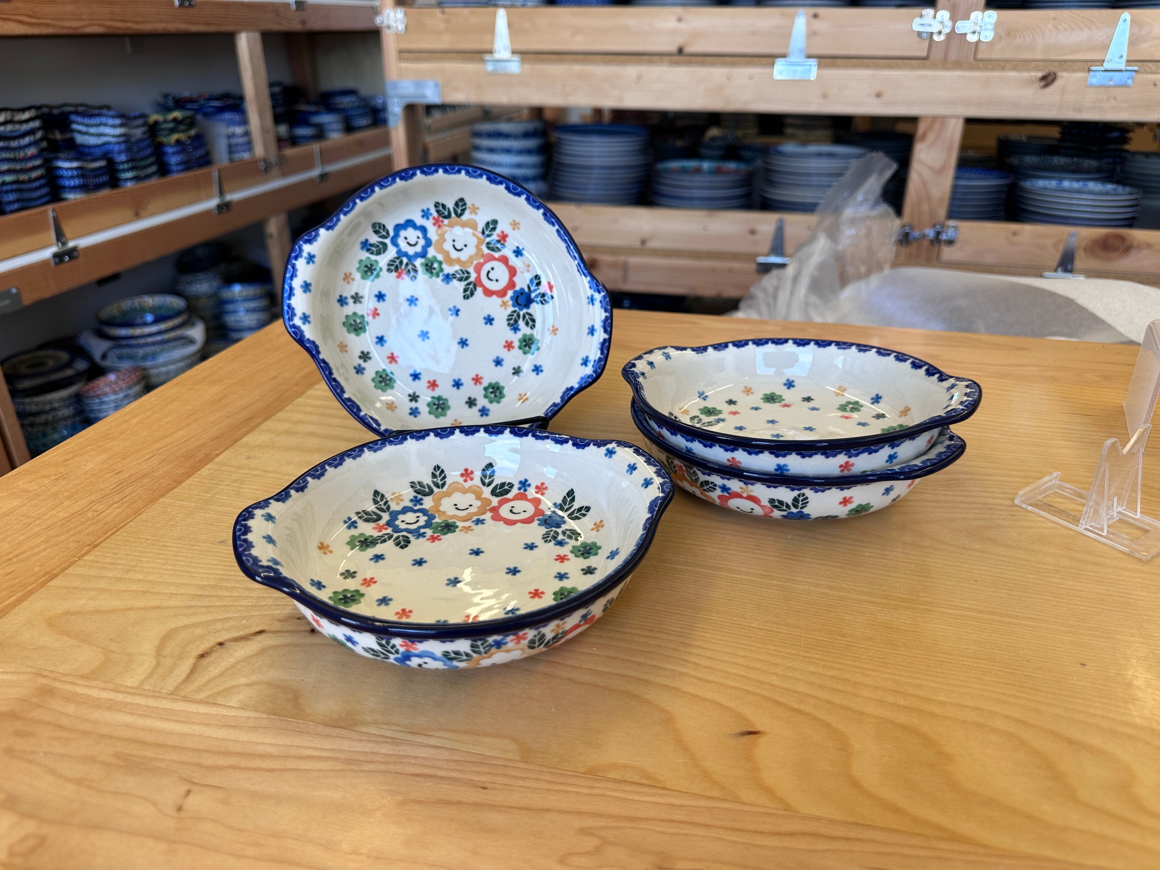 CLEARANCE Round Handled Dish