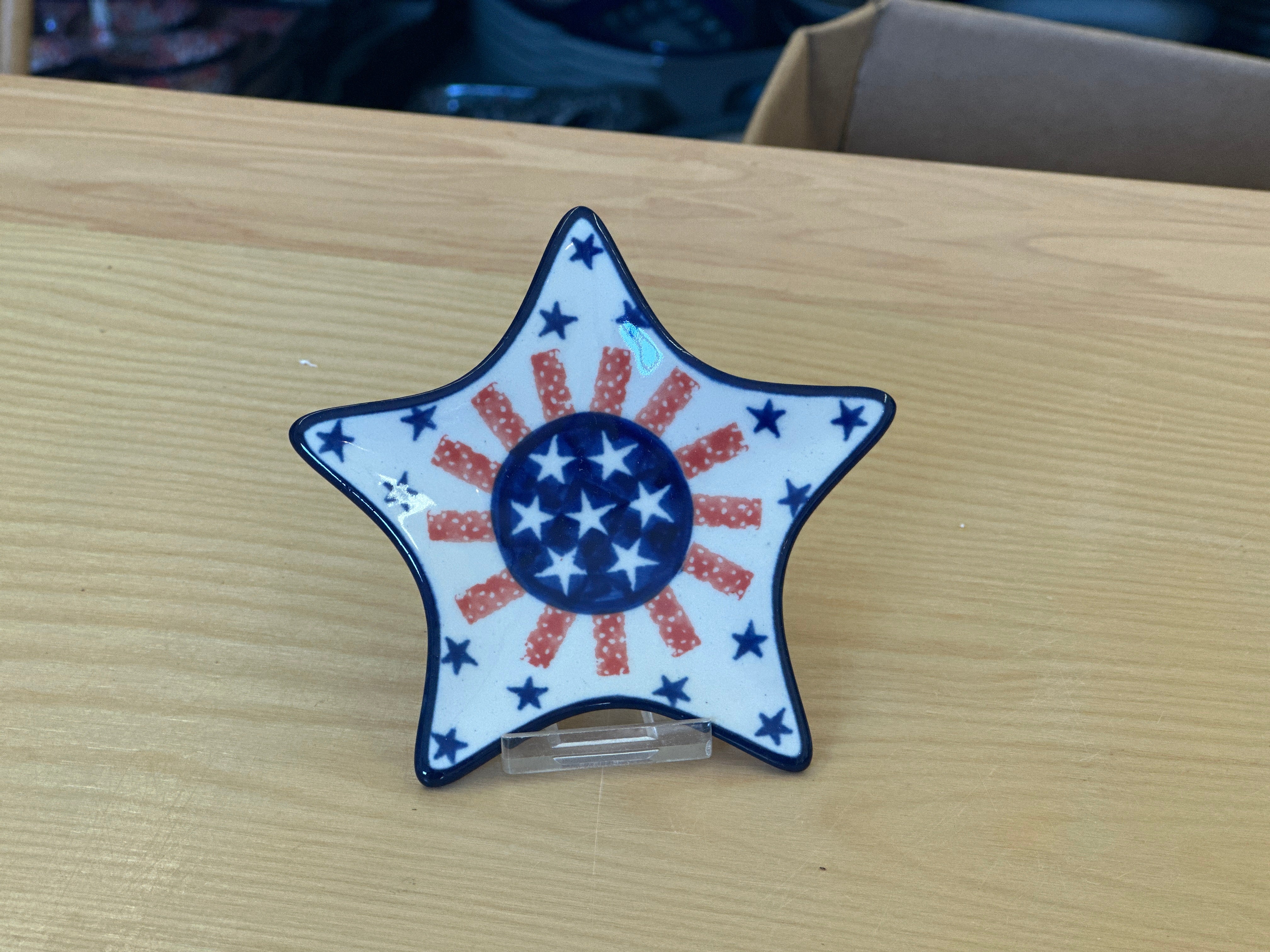 CLEARANCE 4.25" Star Dish
