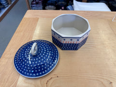 CLEARANCE Pretzel Box