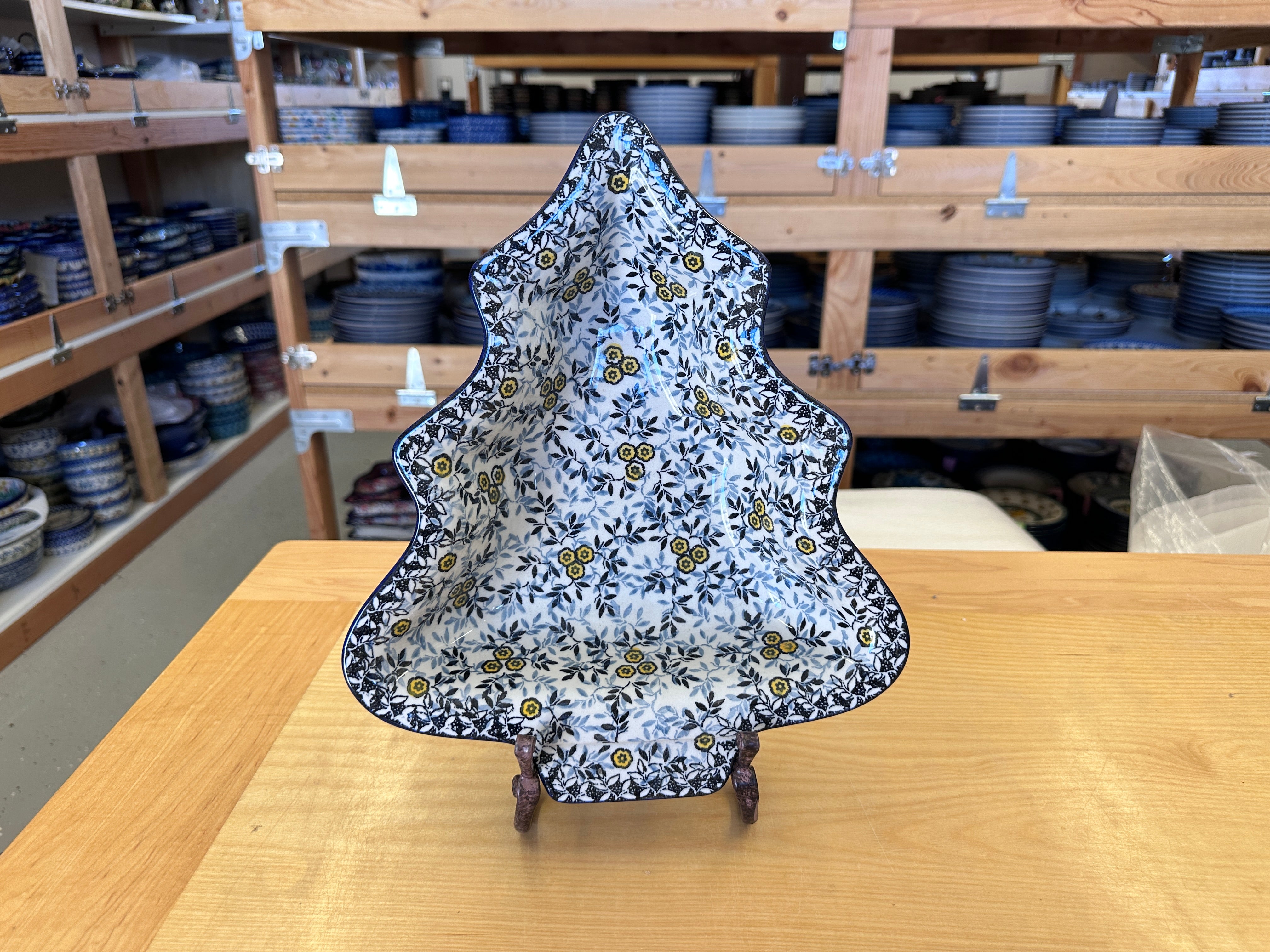 CLEARANCE Large Tree Mould Baker Bowl