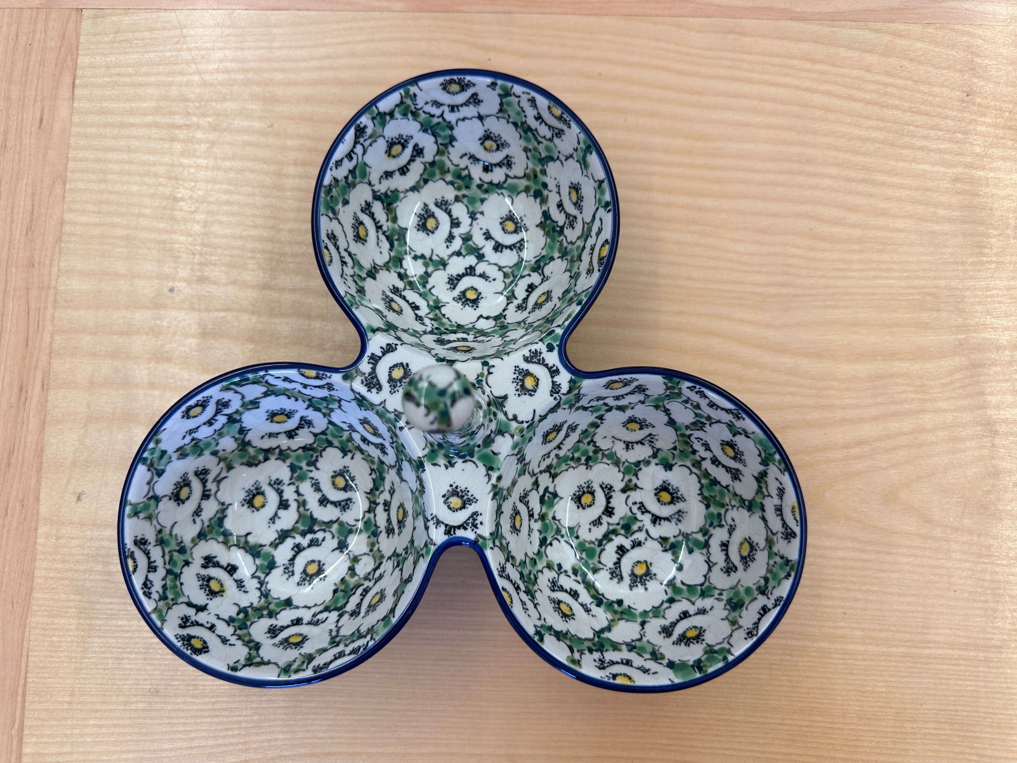 CLEARANCE Unikat Triple Bowl Server