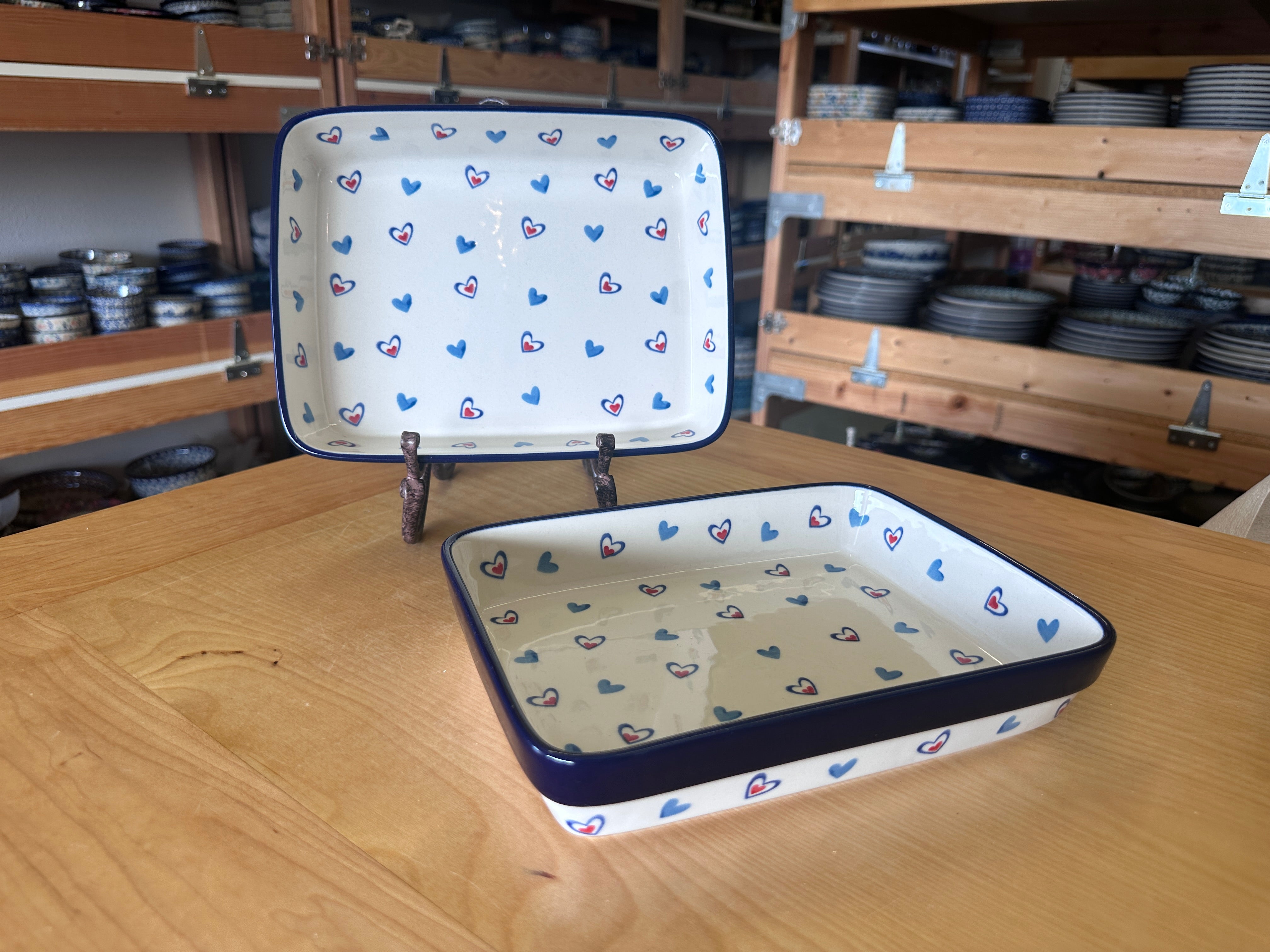 CLEARANCE Shallow Baker