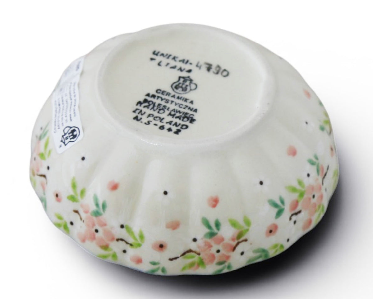 Unikat Scalloped Side Bowl