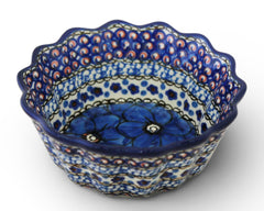 Medium 5.75" Unikat Scalloped Bowl