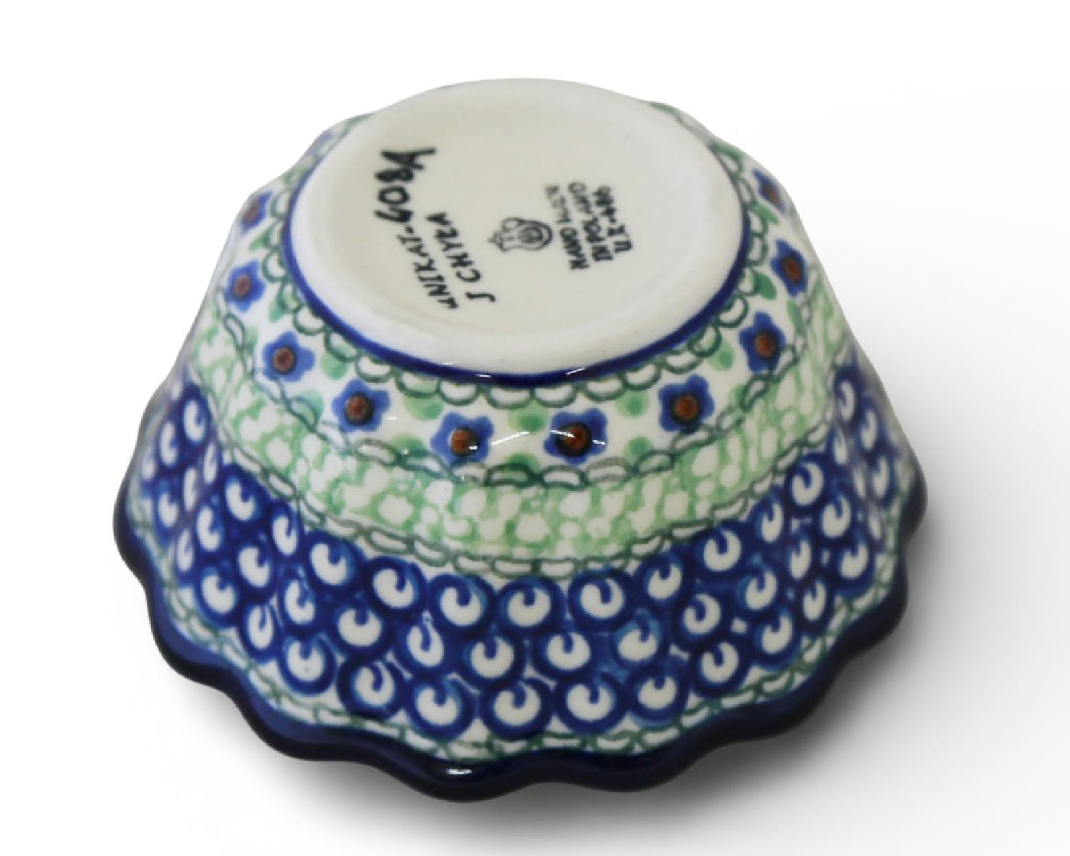 Small 4" Unikat Scalloped Bowl