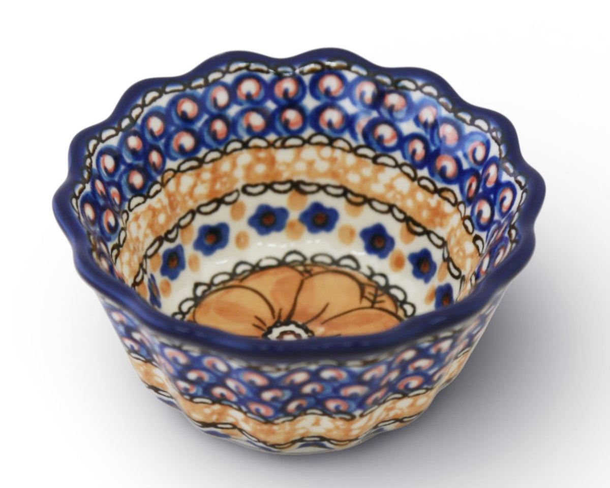 Small 4" Unikat Scalloped Bowl