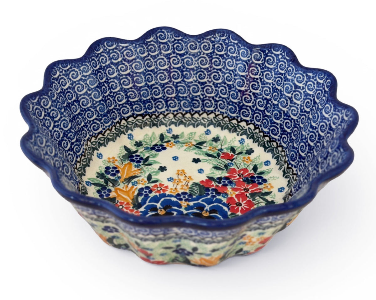 Unikat XL 9.25" Scalloped Bowl