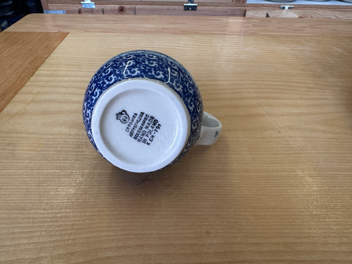 CLEARANCE 6 oz Creamer