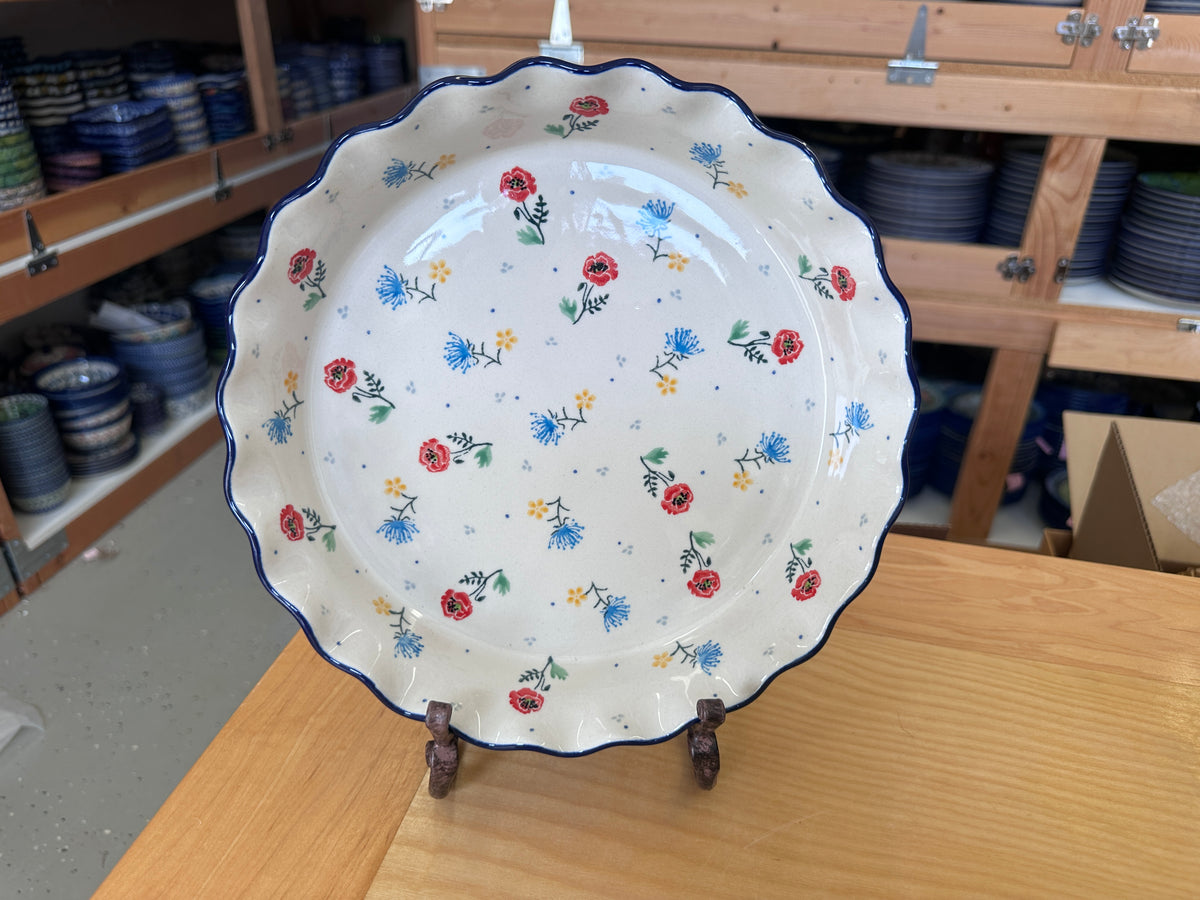 CLEARANCE Ruffled Pie Plate