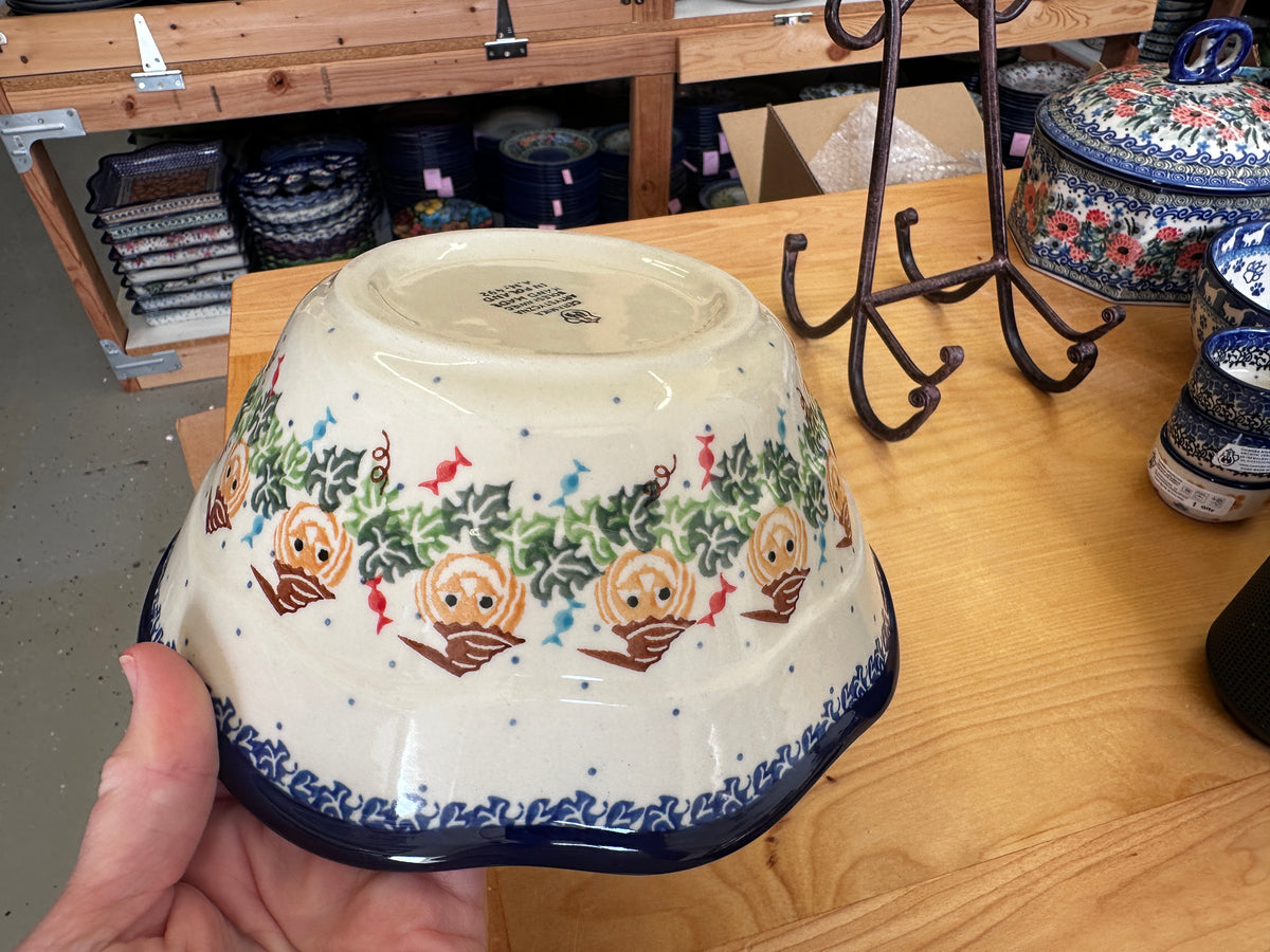 CLEARANCE 8" Tulip Bowl