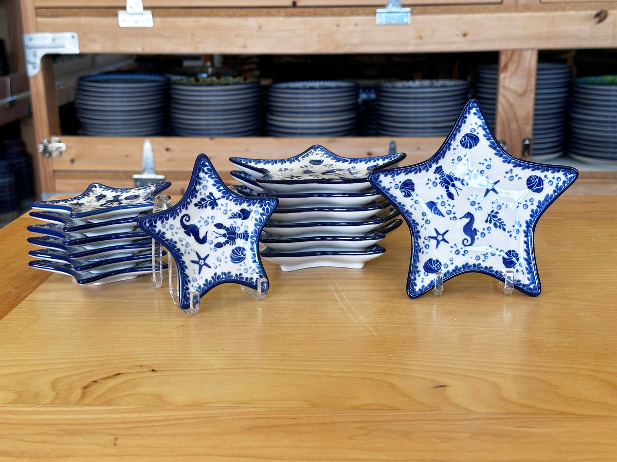 CLEARANCE Star Plate Set - 6" & 4.25"
