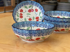 CLEARANCE Scalloped Side Bowl