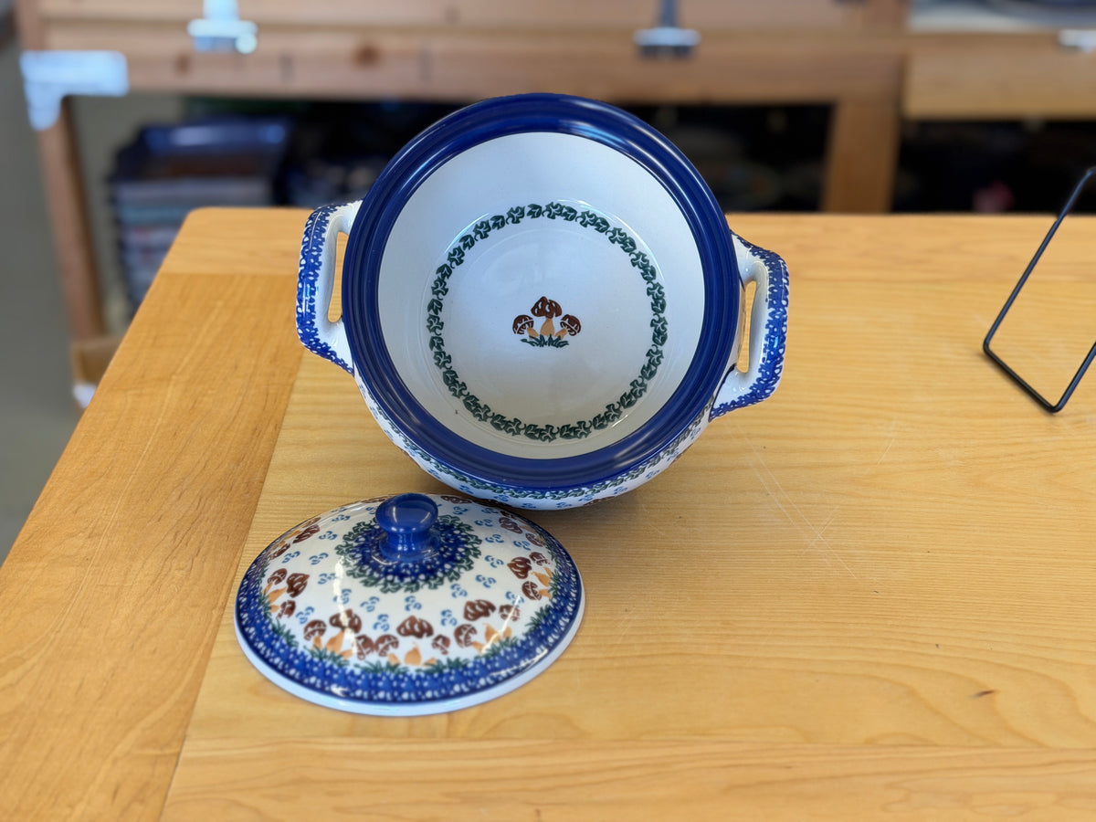 CLEARANCE Covered Bean Pot Tureen