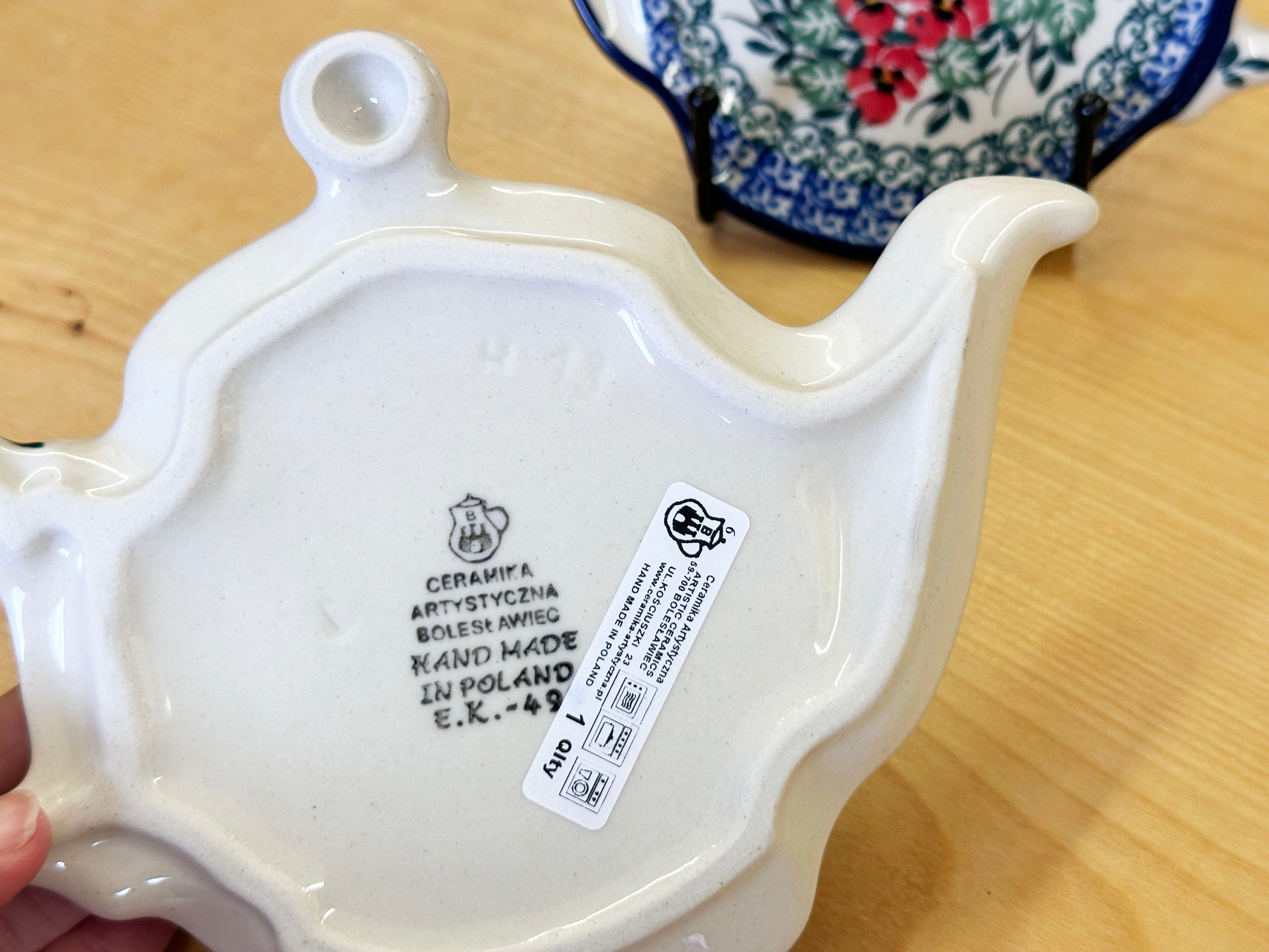 CLEARANCE 8" Teapot Plates