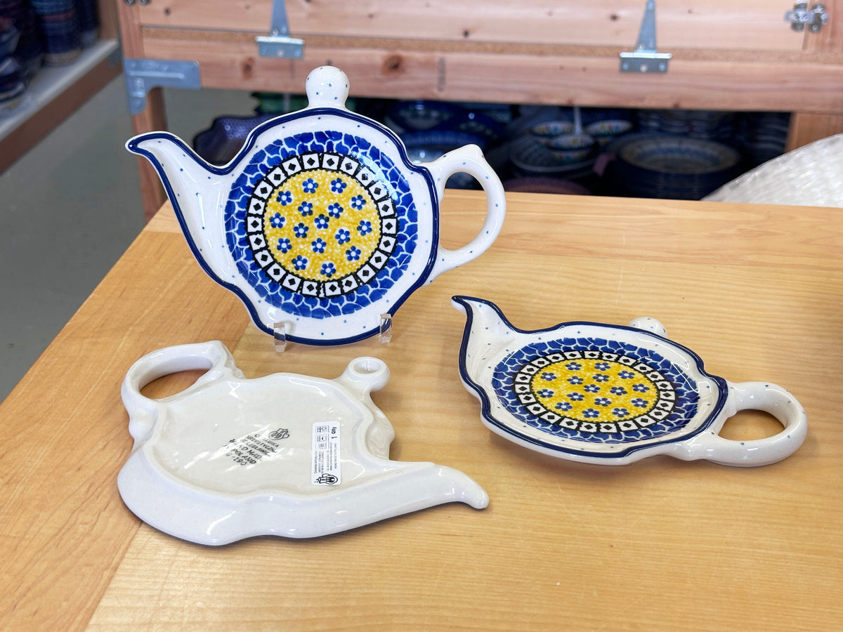CLEARANCE 8" Teapot Plates
