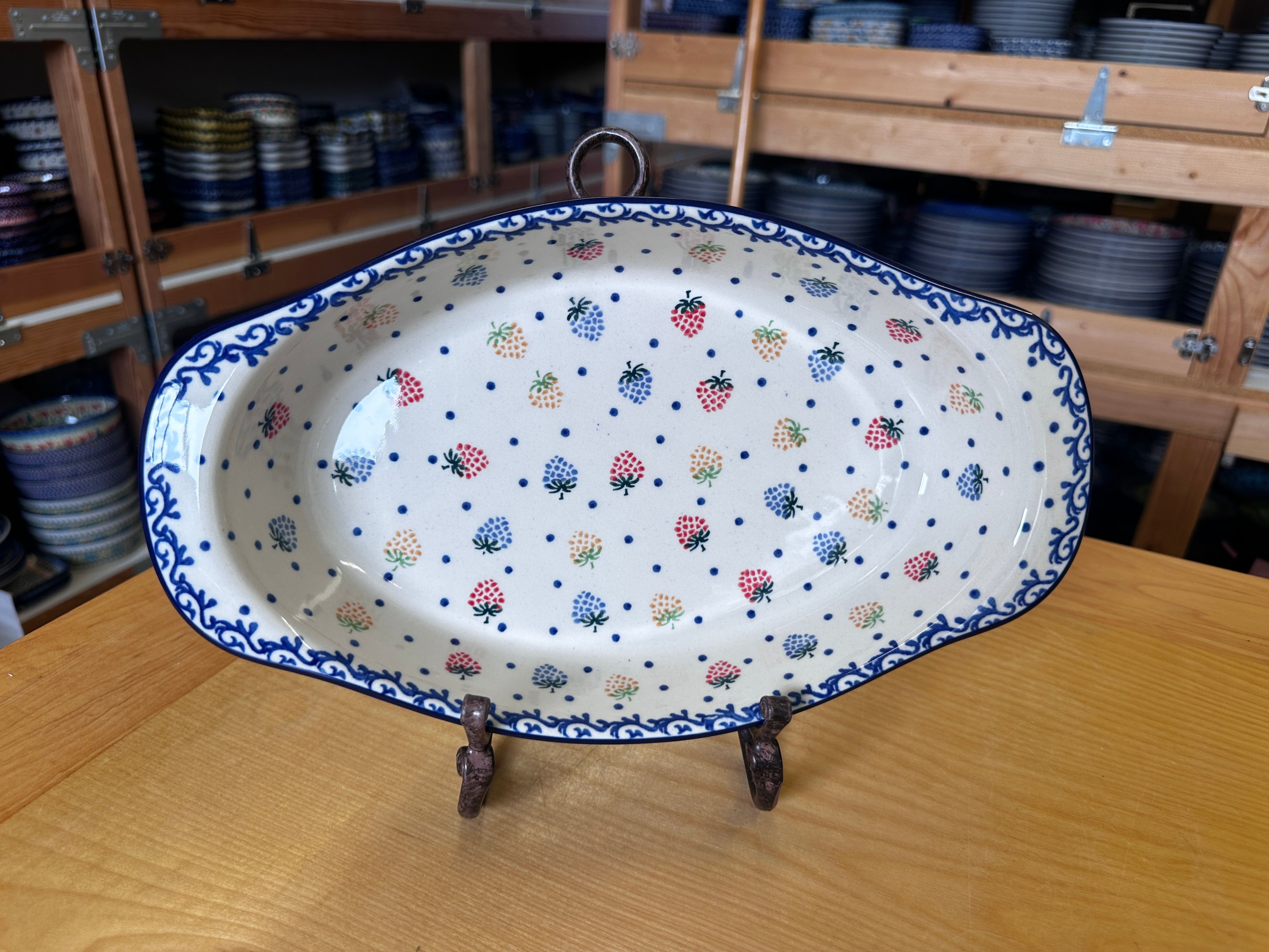 CLEARANCE 12.5" Oval Handled Baker