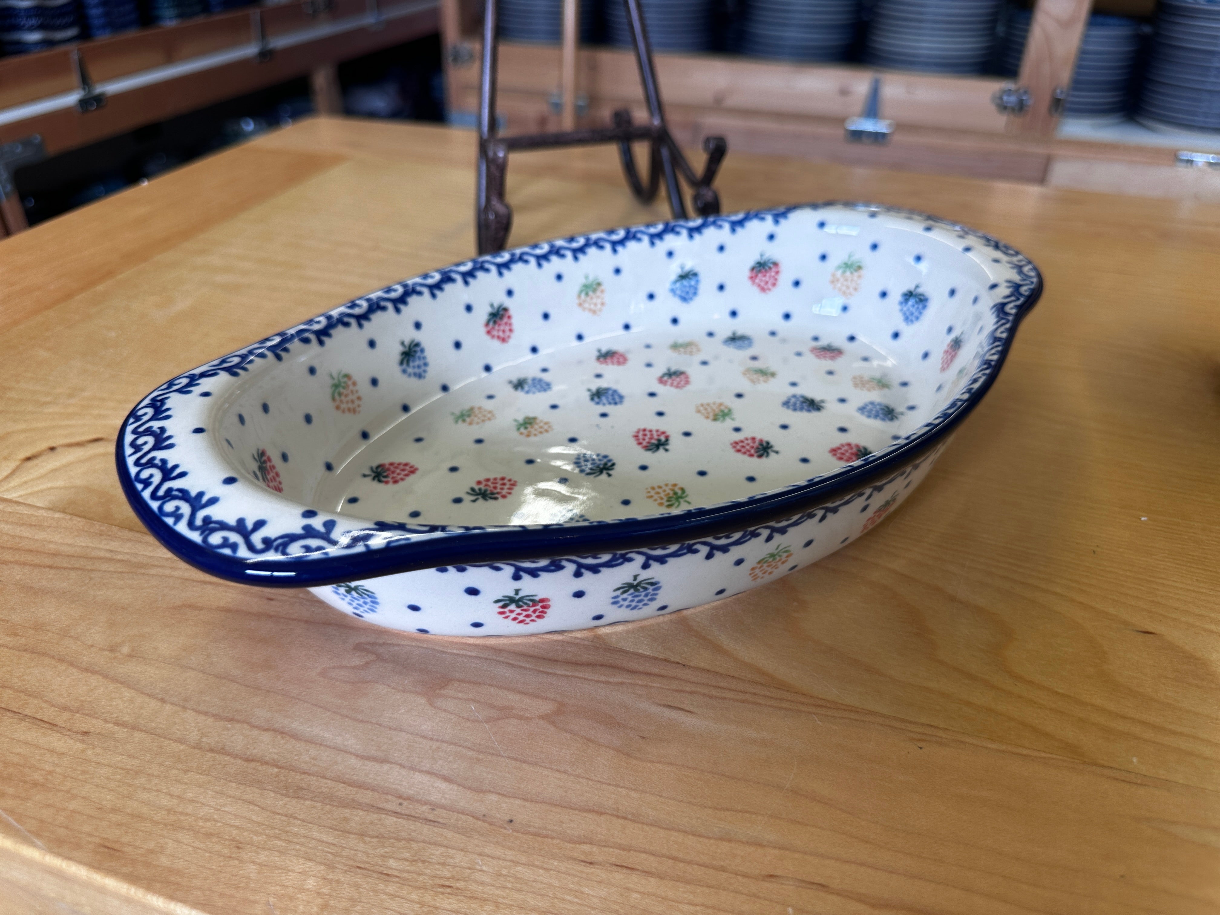 CLEARANCE 12.5" Oval Handled Baker