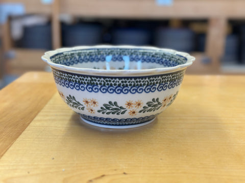 CLEARANCE 8.25" Petal Bowl