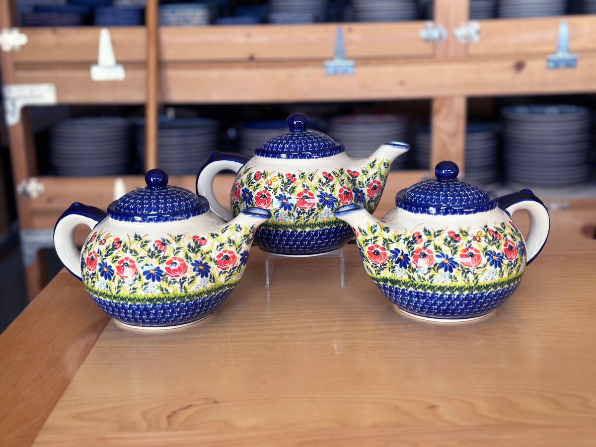CLEARANCE Unikat 48 oz Teapot