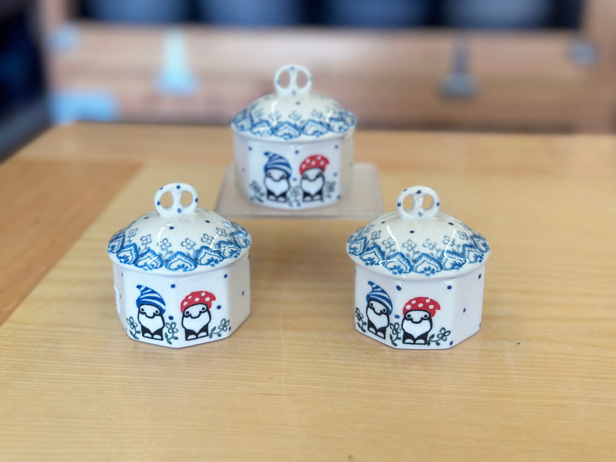 CLEARANCE Mini Pretzel Box