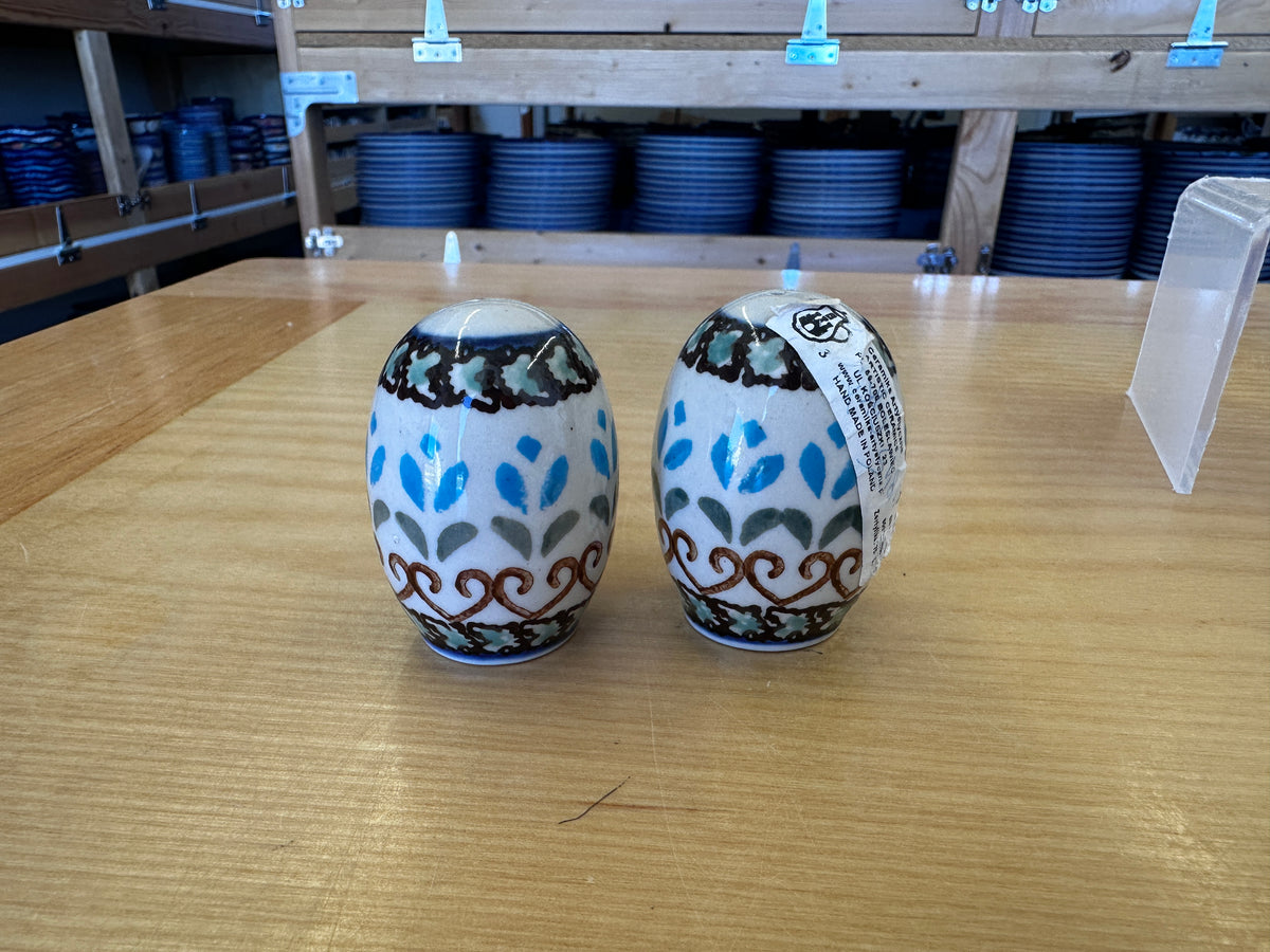 CLEARANCE Old School Salt & Pepper