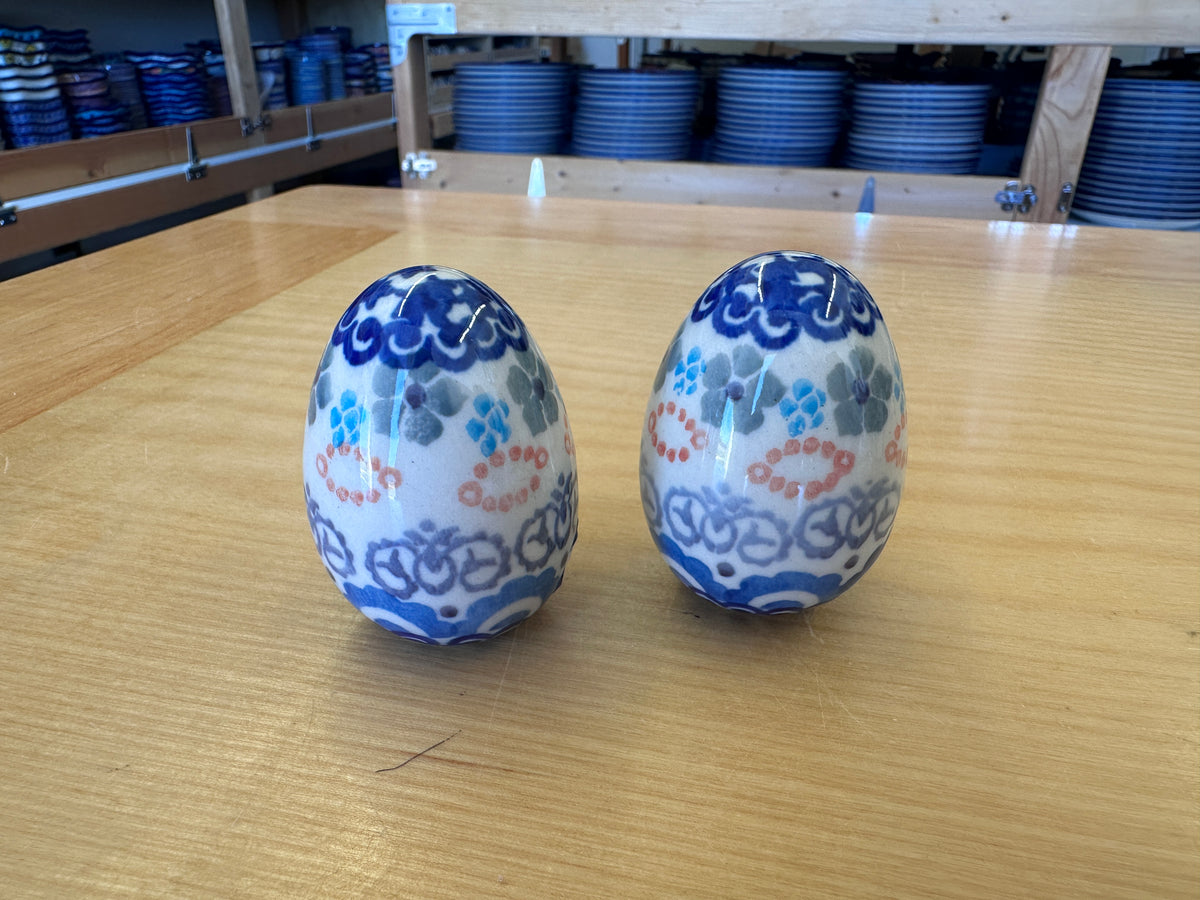 CLEARANCE Egg Figure