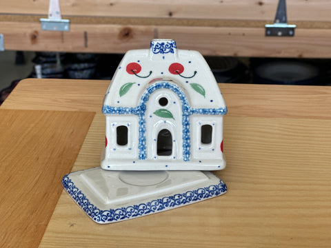 CLEARANCE Luminary House