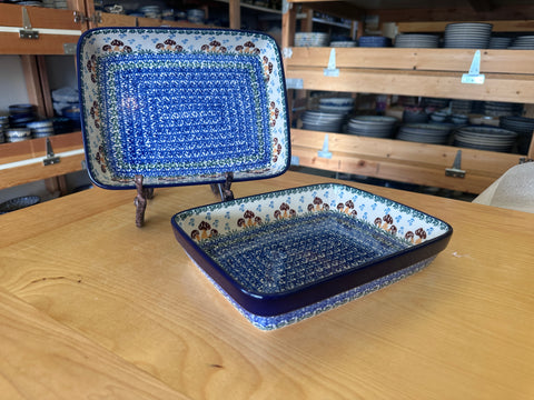 CLEARANCE Shallow Baker
